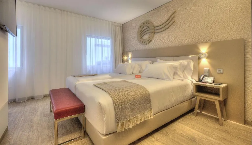 Double or Twin SUPERIOR Room, NH Collection Porto Batalha, Porto