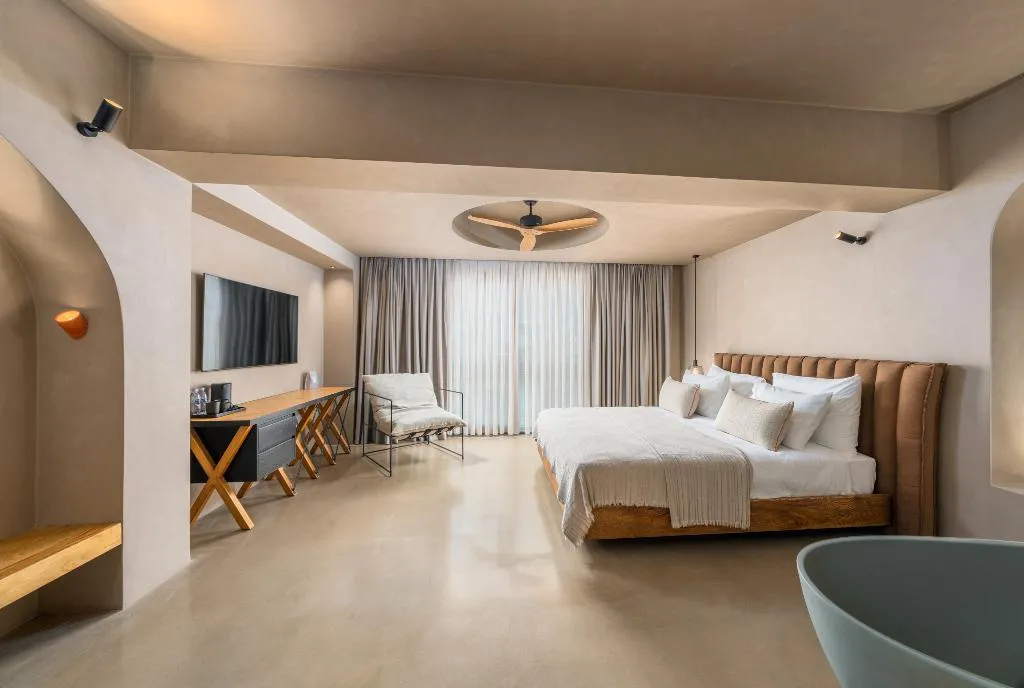 DOUBLE DELUXE QUEEN BED Room, Roome, Dalaman