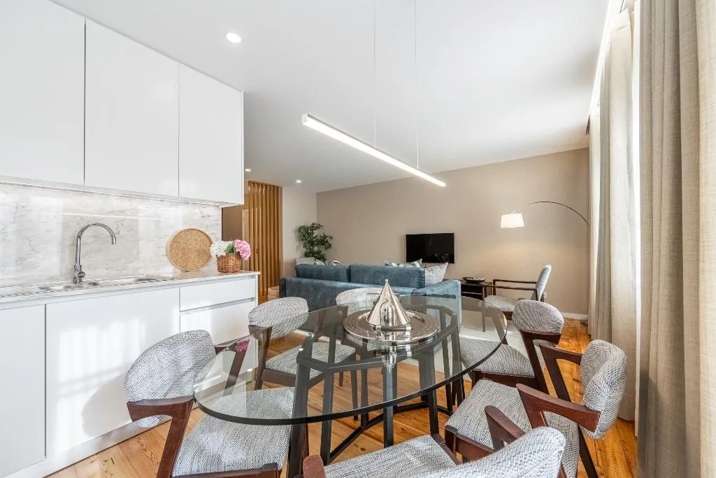 APARTMENT THREE BEDROOMS TWO BATHROOMS Room, Casas do Porto - Ribeira Apartments, Porto