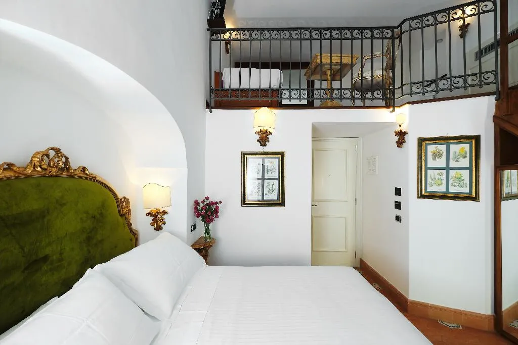 TRIPLE COMFORT Room, Botanico San Lazzaro, Naples