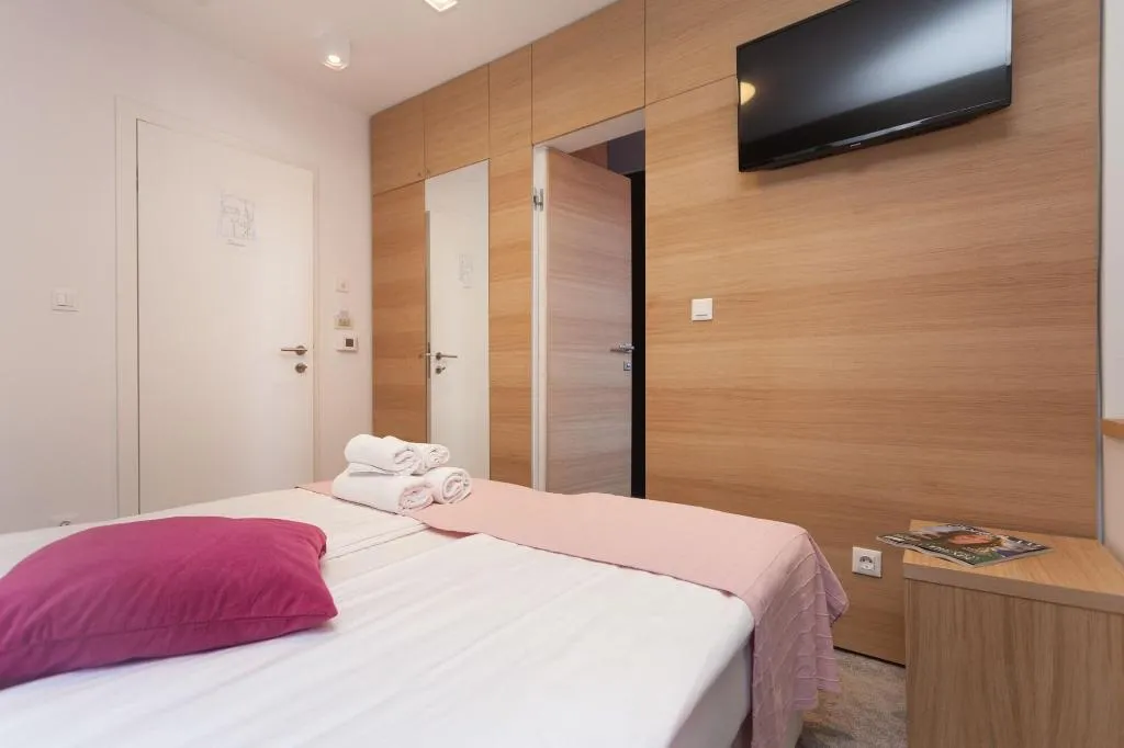 Room, Villa Castrum, Istria