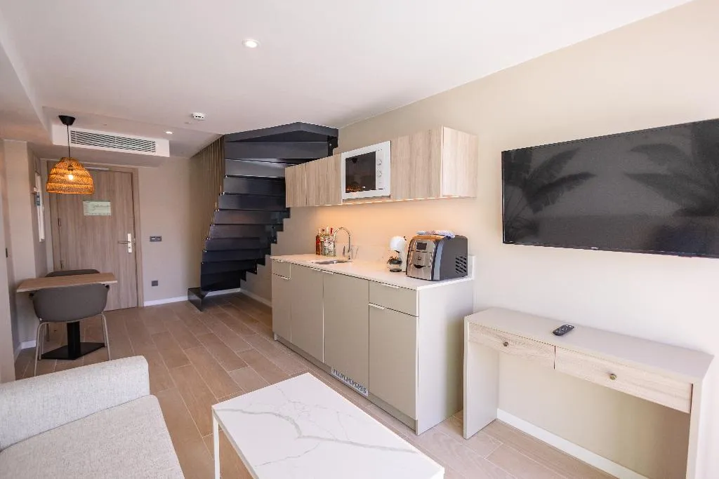Double or Twin SUPERIOR WITH PRIVATE POOL Room, Servatur Puerto Azul, Gran Canaria