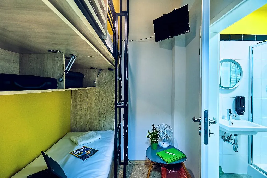 Cabin STANDARD Room, Draggo House- Hostel, Krakow