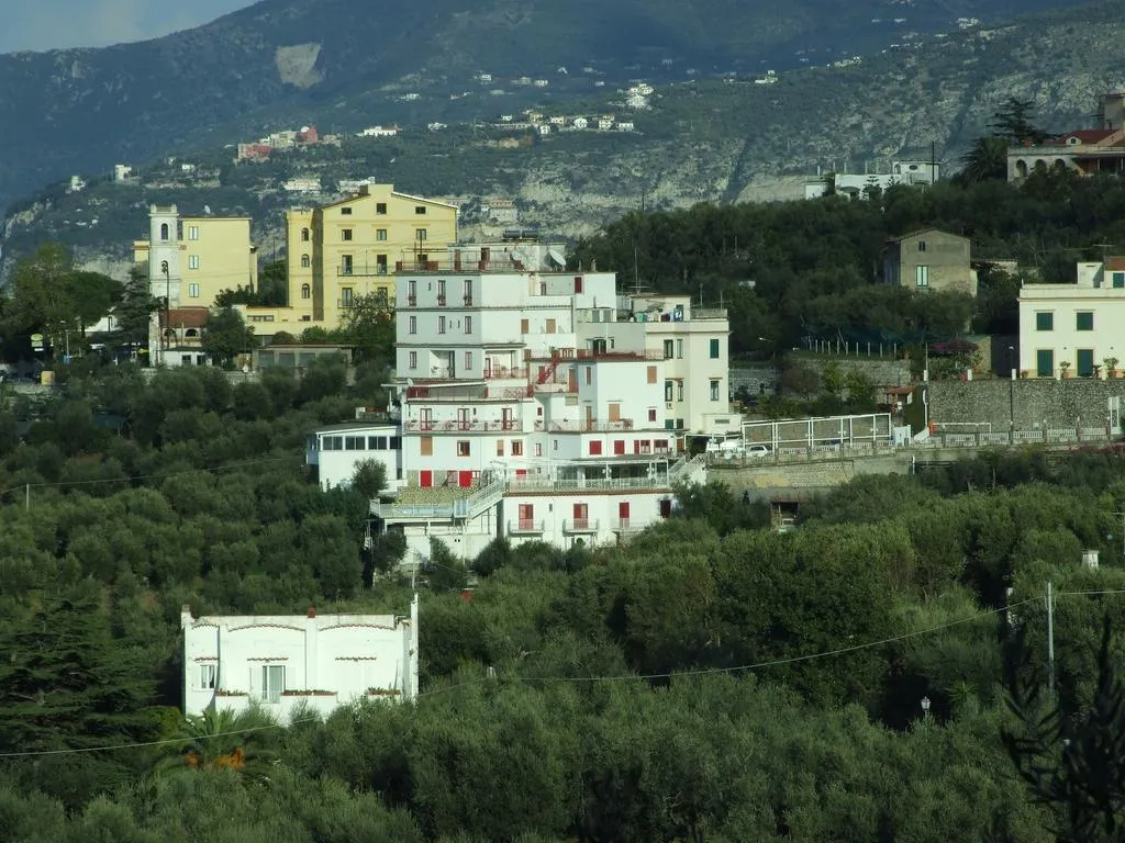 General view, Dania, Naples
