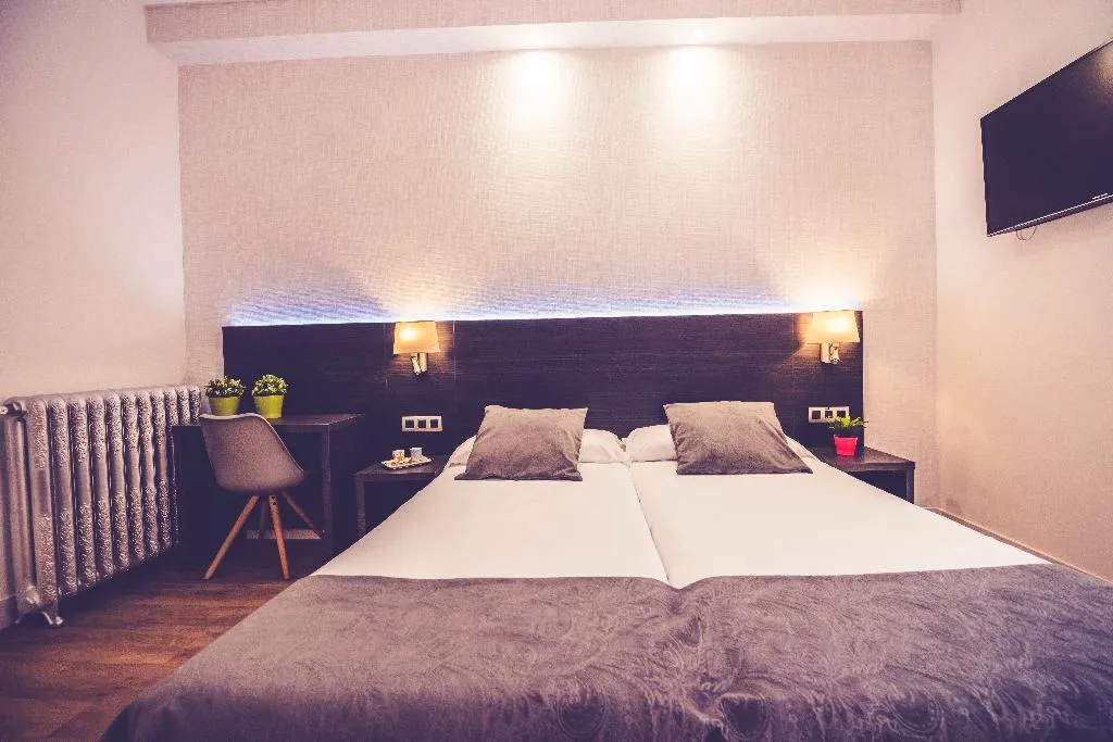DOUBLE STANDARD Room, Marlasca, Madrid