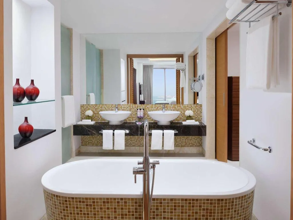 Room, Movenpick Hotel Jumeirah Beach, Dubai