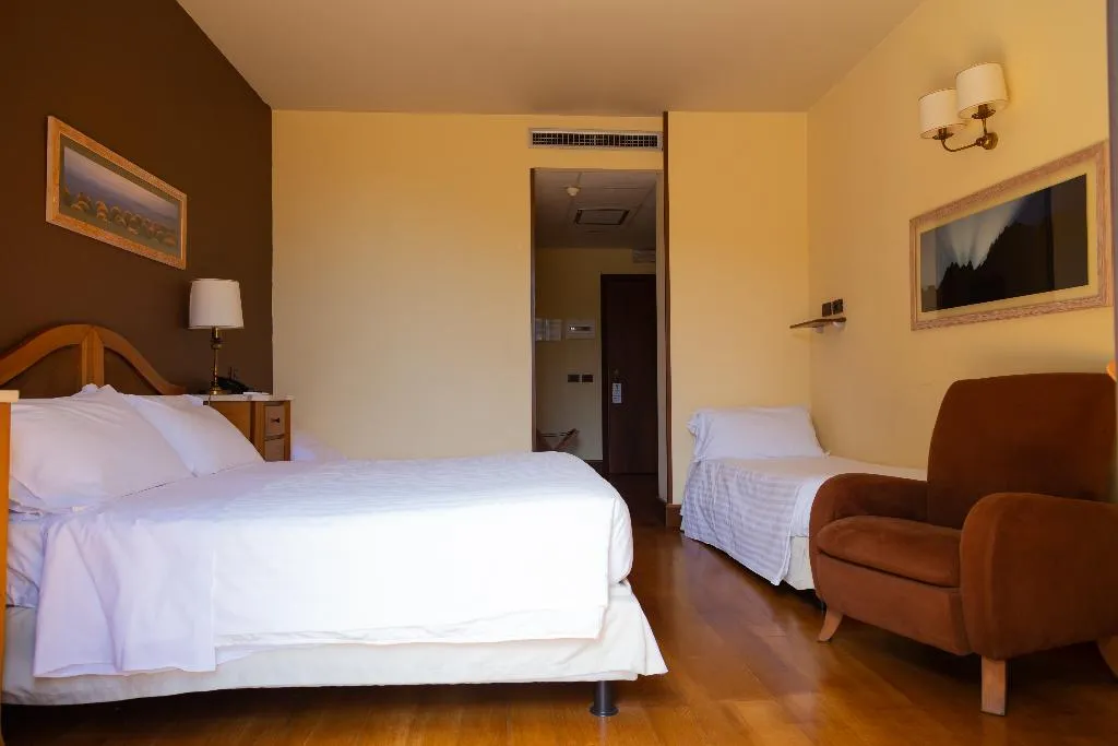 TRIPLE STANDARD Room, Best Western Hotel Santa Caterina, Catania