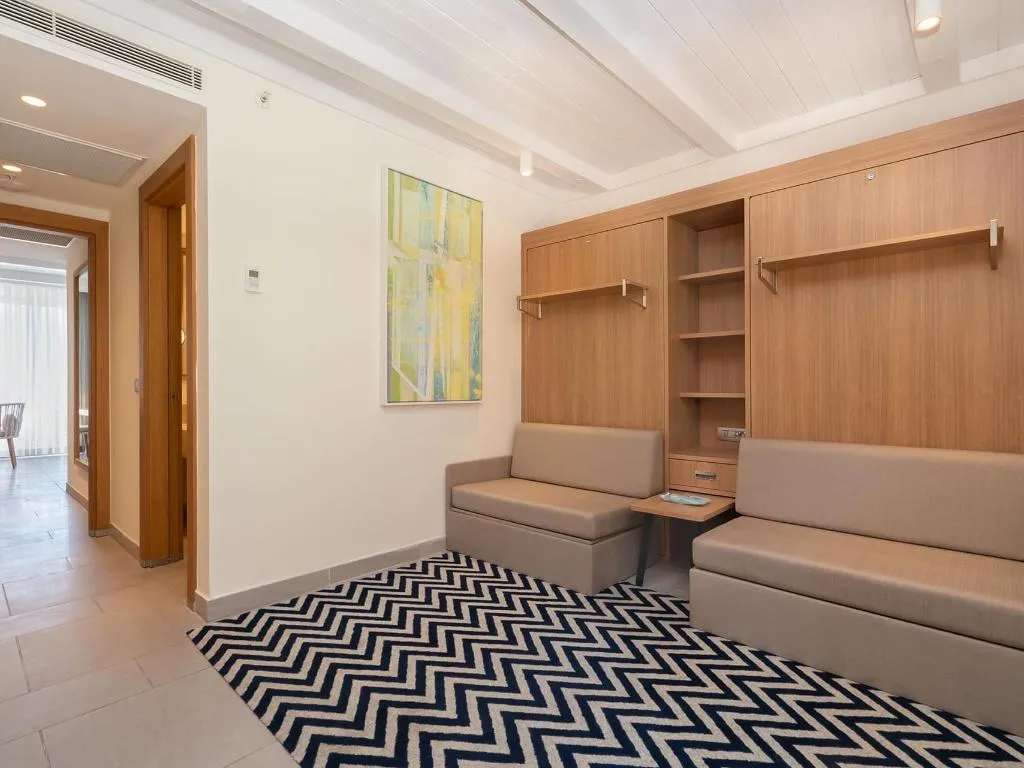 FAMILY ROOM SEA VIEW Room, Titanic Luxury Collection Bodrum, Bodrum