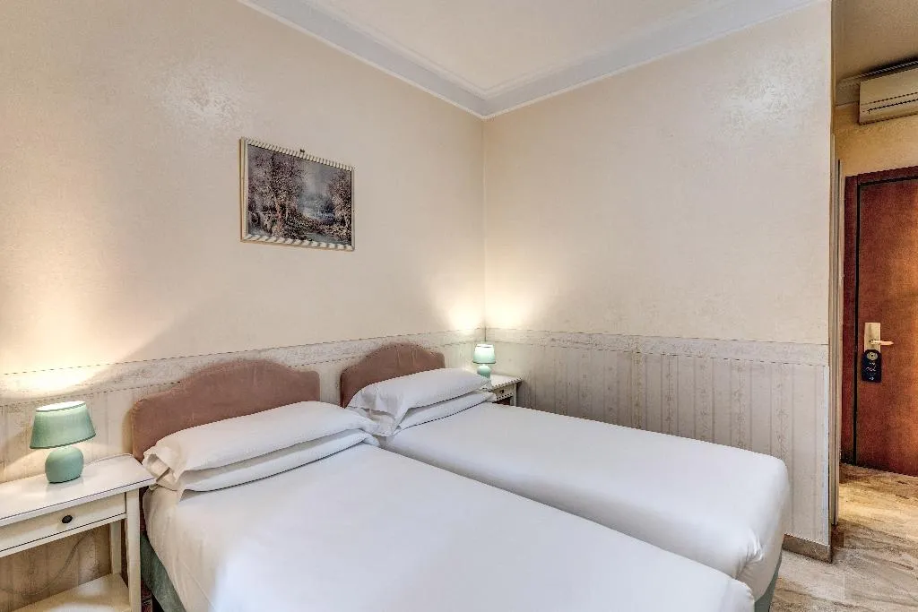 DOUBLE STANDARD Room, Hotel Orazia, Rome