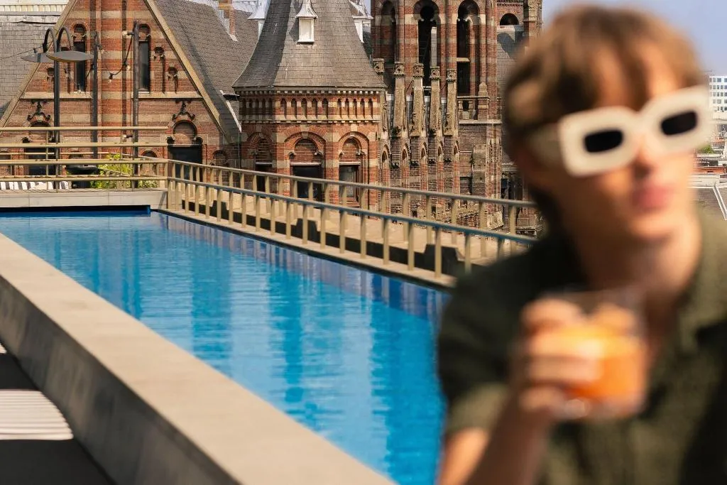 Pool, W Amsterdam, Amsterdam