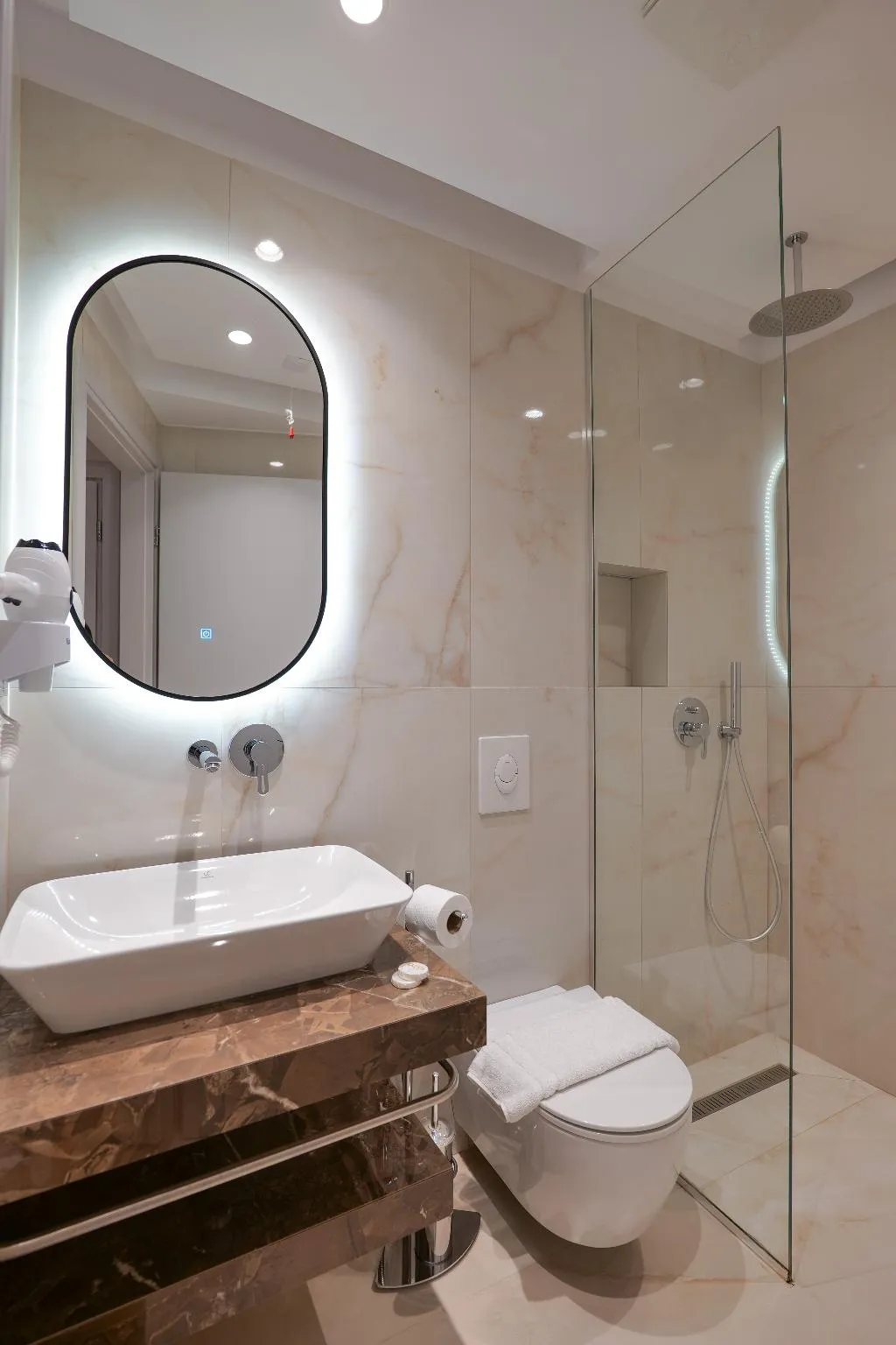 DOUBLE STANDARD Room, Hotel Oasis, Southern Albania