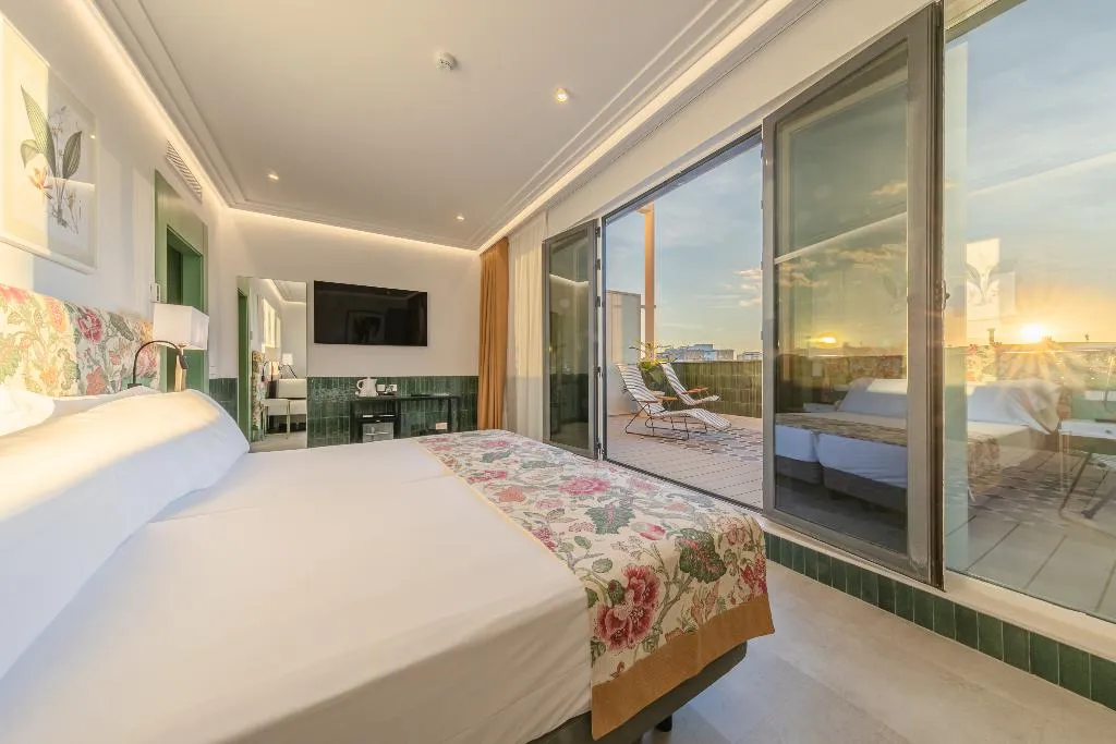 DOUBLE SINGLE USE SUPERIOR WITH TERRACE Room, Ribera de Triana Hotel, Seville