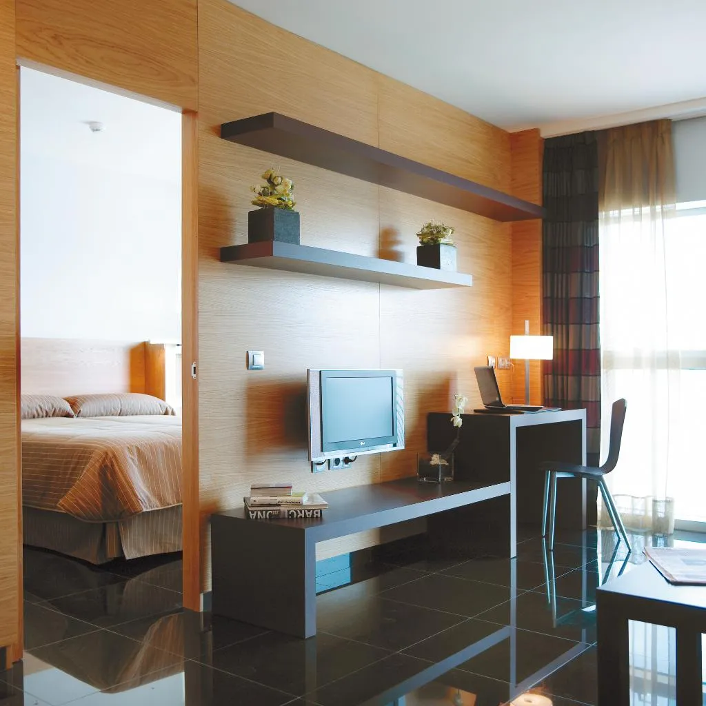 FAMILY ROOM STANDARD Room, Hesperia Fira Apartments, Barcelona