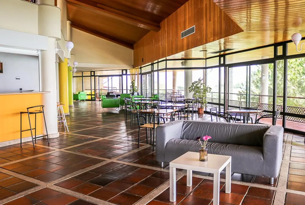 Lobby, Hi Almada - Pousada de Juventude, Lisbon