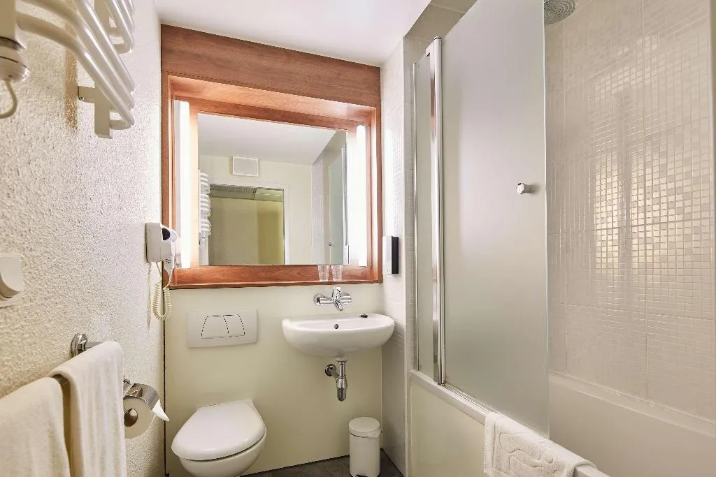 TWIN STANDARD Room, Campanile Prime Krakow Old Town, Krakow