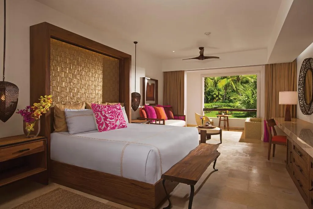 JUNIOR SUITE KING SIZE BED Room, Secrets Akumal Riviera Maya, Cancun Area
