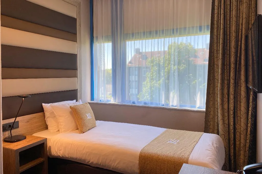 SINGLE STANDARD Room, Xo Hotels Blue Square, Amsterdam