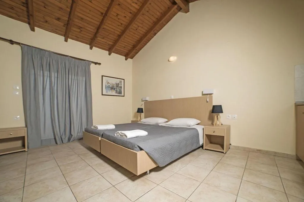 Room, Trabukos Beach Complex, Corfu