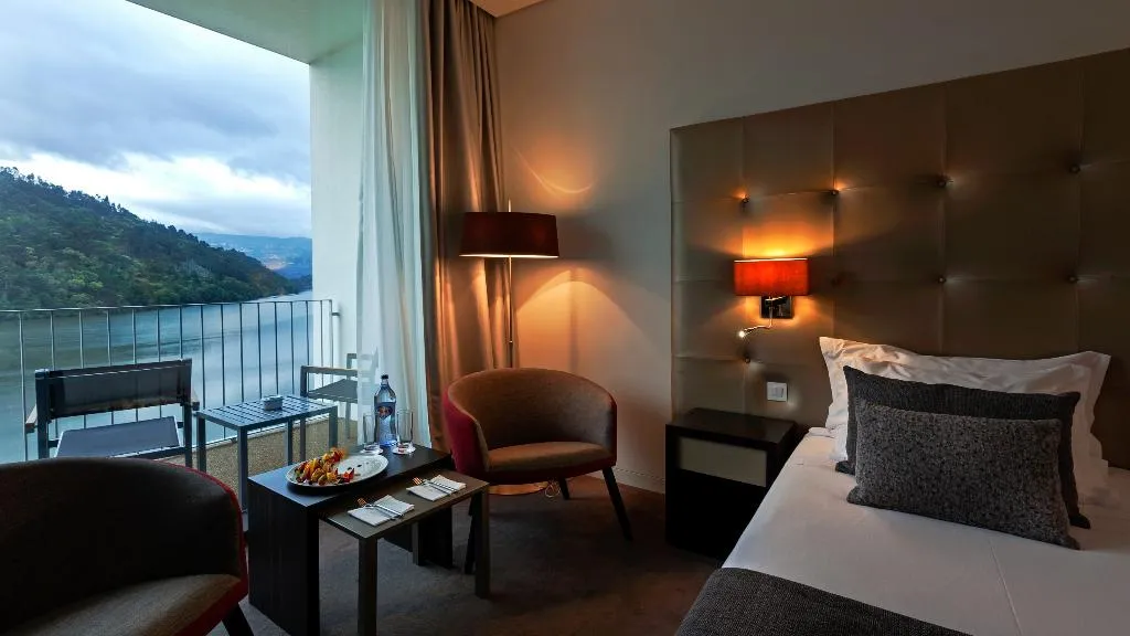 DOUBLE RIVER VIEW Room, Douro Royal Valley Hotel & Spa, Porto