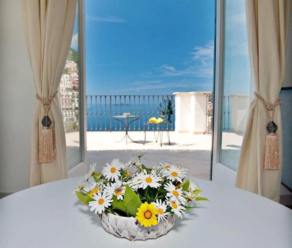 Room, Villa Rosa, Naples