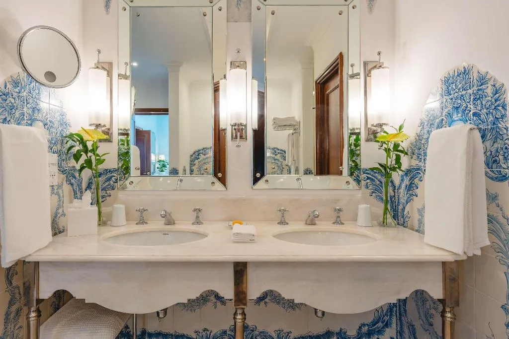 SUITE STANDARD Room, Reid's Palace, A Belmond Hotel, Madeira, Madeira