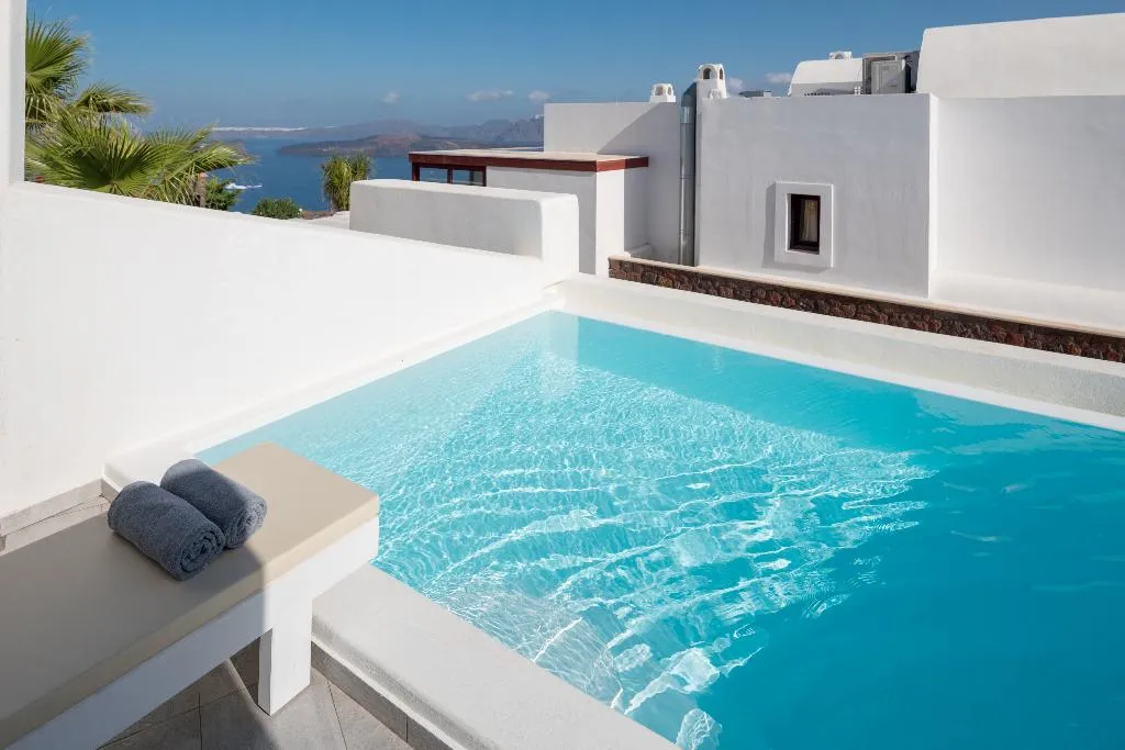 SUITE WITH PRIVATE POOL Room, Maison des Lys, Santorini