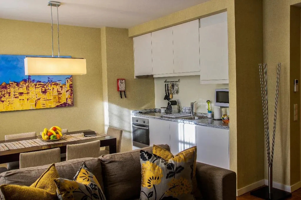 APARTMENT TWO BEDROOMS Room, Casas do Porto - Ribeira Apartments, Porto