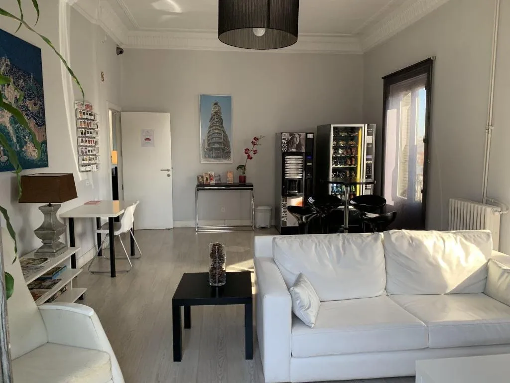 Lobby, Hostal Besaya, Madrid