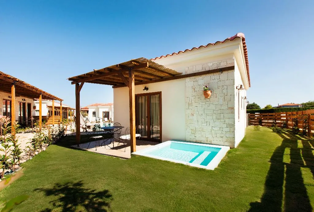 JUNIOR SUITE DELUXE WITH TERRACE Room, Casa Afytos, Halkidiki