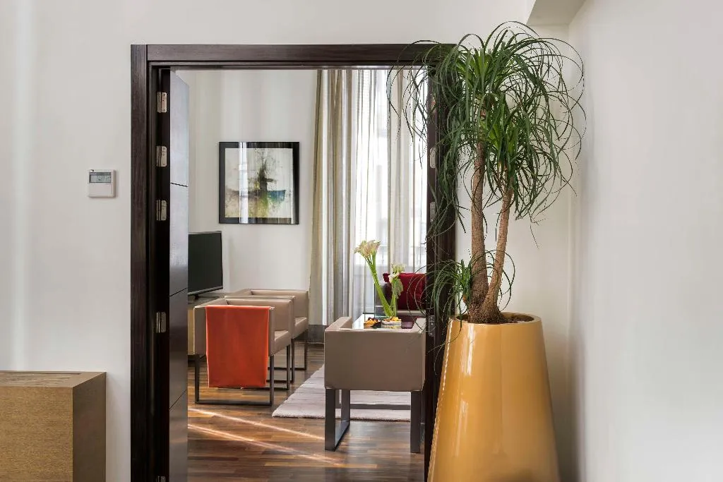 Room, NH Collection Madrid Palacio de Tepa, Madrid