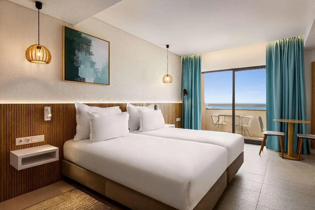 Double or Twin SEA VIEW Room, Wyndham Residences Alvor Beach, Algarve