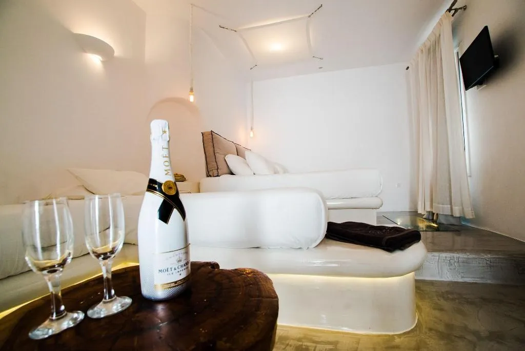 Room, Flaskos Suites, Mykonos