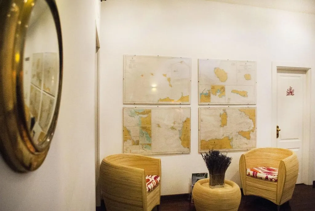 Lobby, L'Approdo Delle Sirene, Catania
