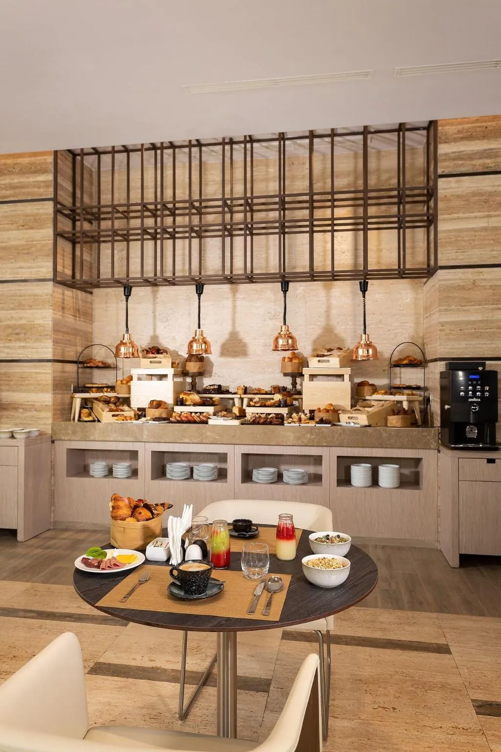 Restaurant, Novotel Tunis Lac, Tunisia