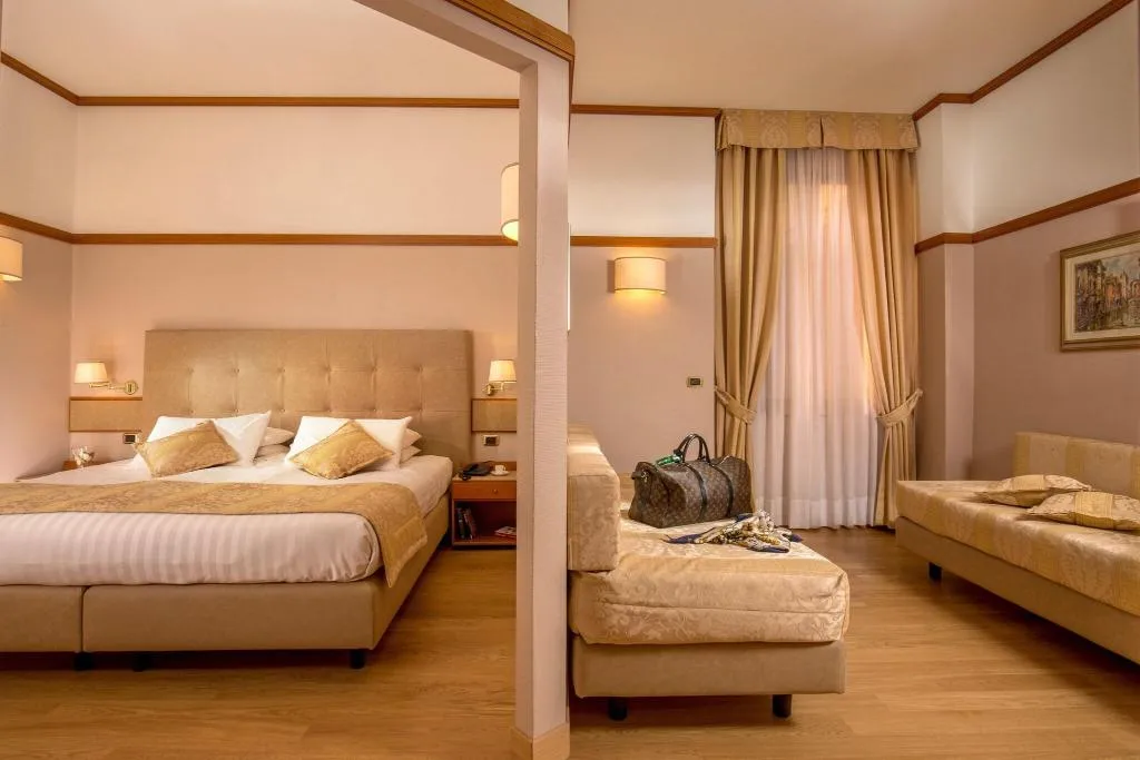 QUADRUPLE STANDARD Room, Hotel La Residenza, Rome