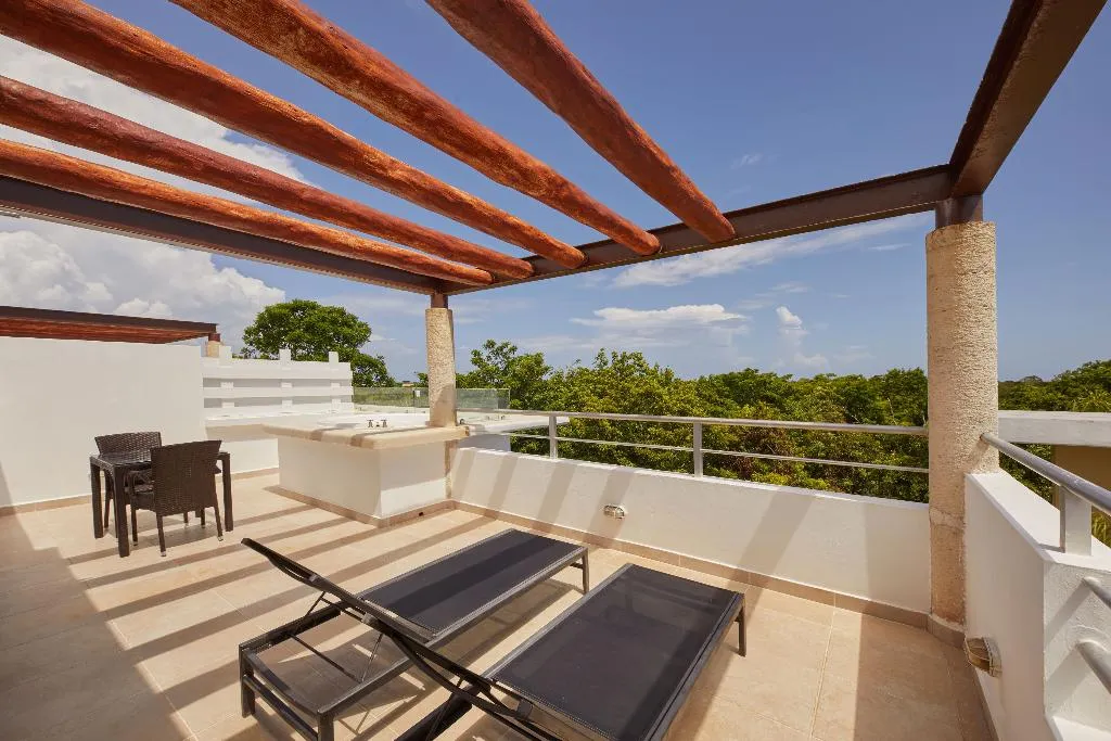 JUNIOR SUITE SUPERIOR Room, Bahía Príncipe Escape Sian Kaan, Cancun Area