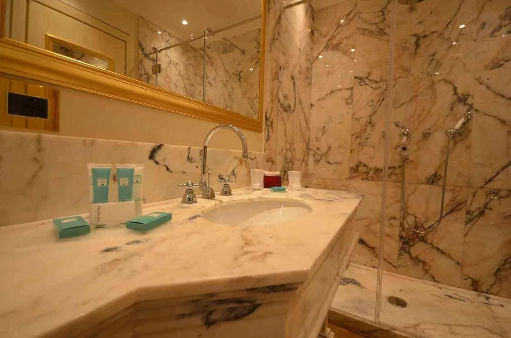 DOUBLE COMFORT Room, Nani Mocenigo Palace, Venice