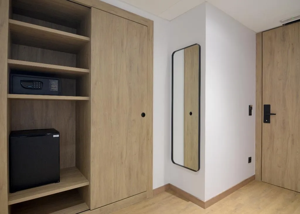 SINGLE STANDARD Room, Uve Marcenado, Madrid