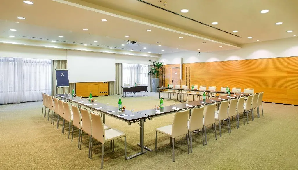 Conferences, NH Milano 2, Milan