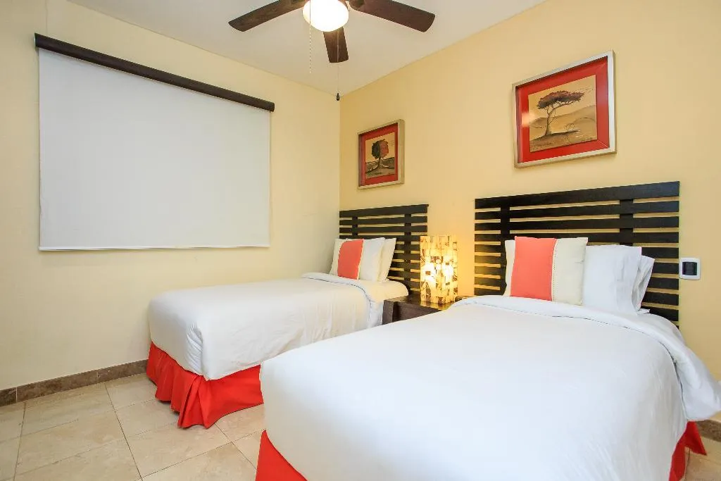 APARTMENT THREE BEDROOMS Room, El Faro Residences, Playa Del Carmen