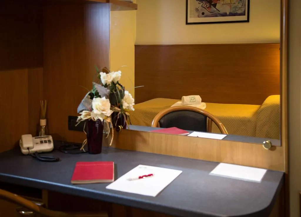 Room, Groane Hotel Residence, Milan