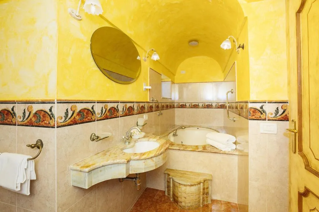 Room, Villa Principe Giovanni, Naples
