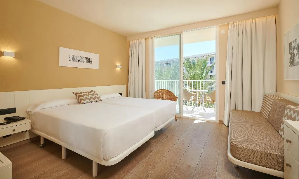 Double or Twin WITH BALCONY Room, Protur Badia Park Aparthotel, Majorca