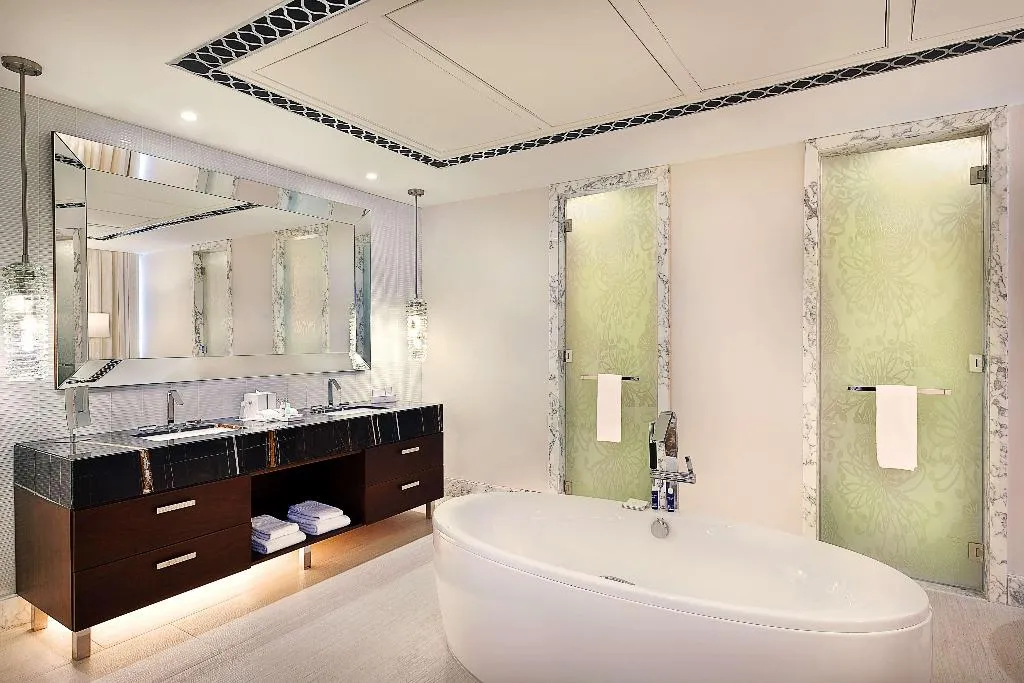 SUITE CAPACITY 8 Room, Hilton Dubai Al Habtoor City, Dubai