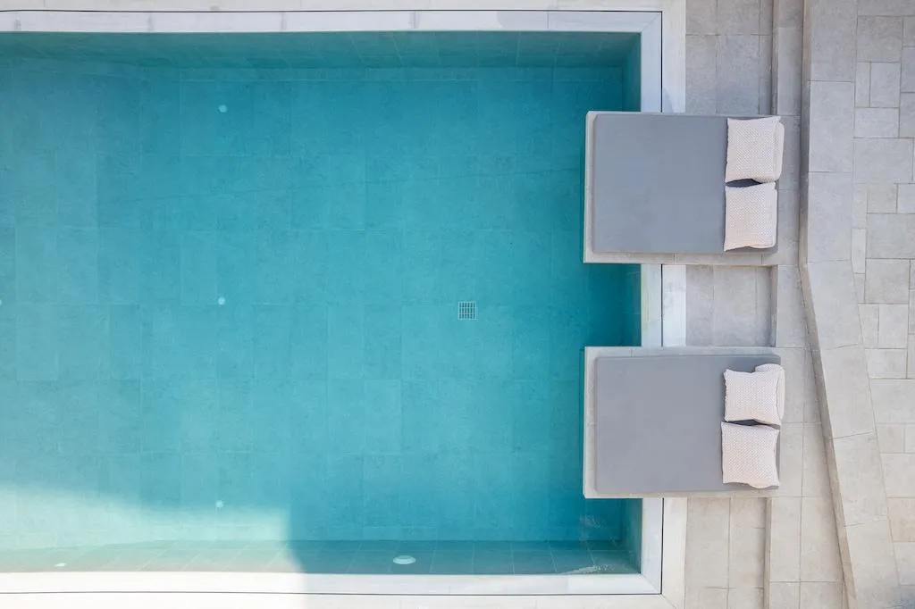 Pool, Aristea, Crete