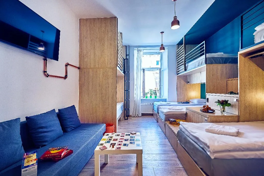 FAMILY ROOM CAPACITY 10 Room, Draggo House- Hostel, Krakow