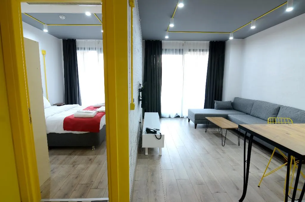APARTMENT CLASSIC ONE BEDROOM Room, Coordinat Suites, Izmir