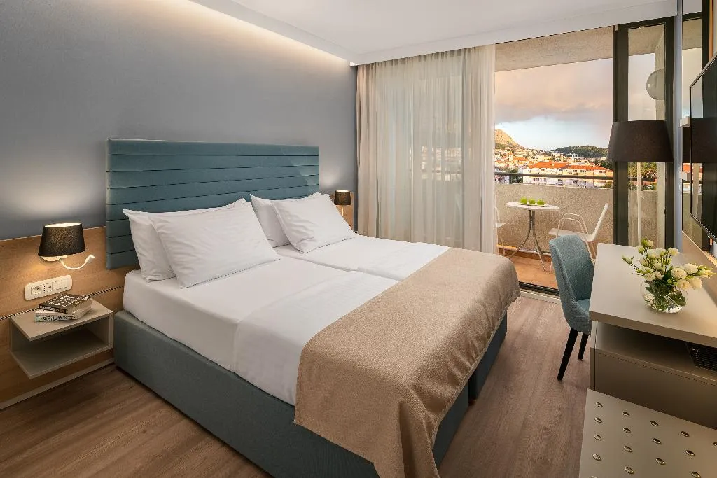 FAMILY ROOM SIDE SEA VIEW WITH BALCONY Room, Valamar Meteor Hotel, Split