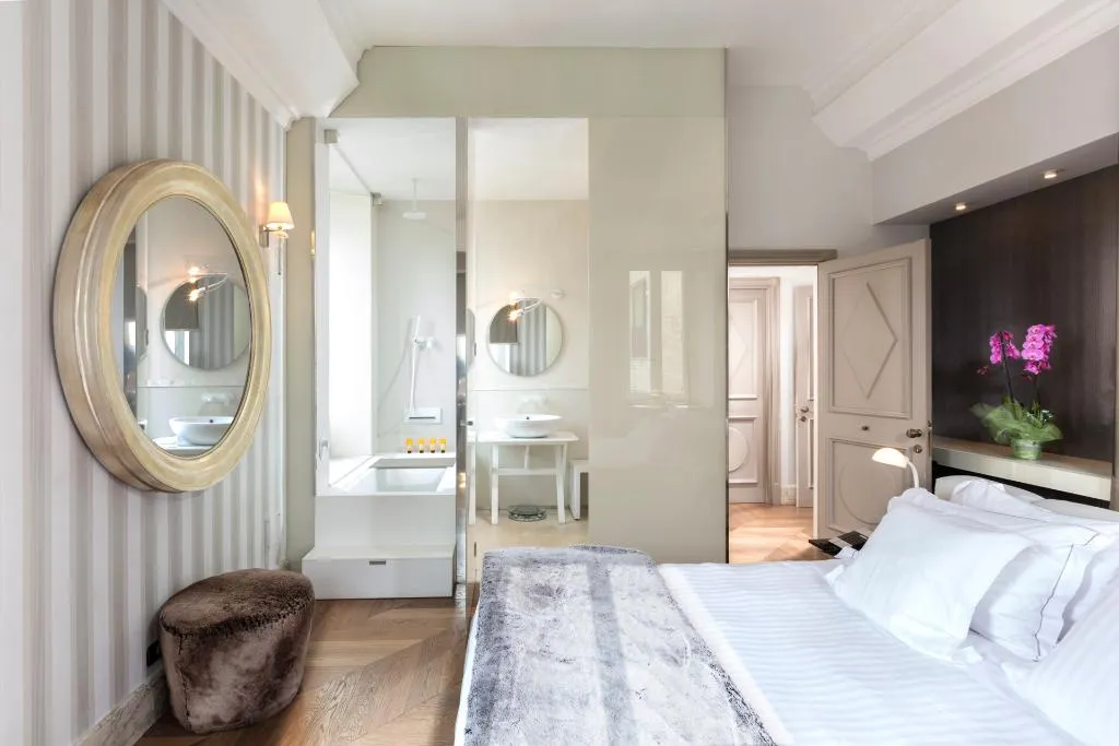 DOUBLE STANDARD Room, Palazzo Manfredi-Small Luxury Hotels of the World, Rome