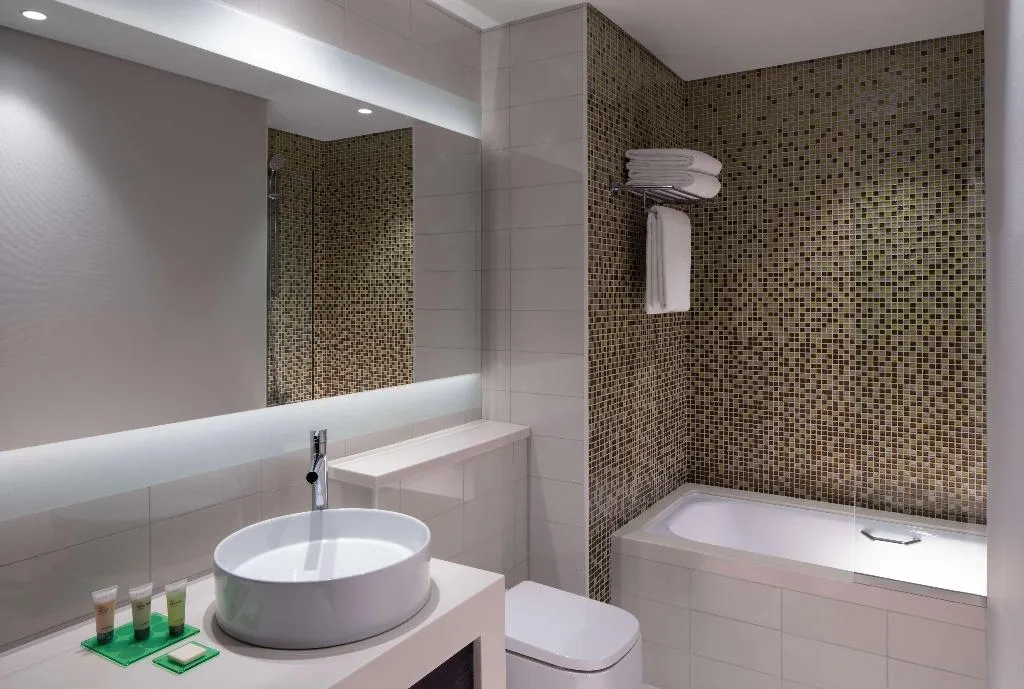 TWIN STANDARD Room, Hyatt Place Dubai/Jumeirah, Dubai
